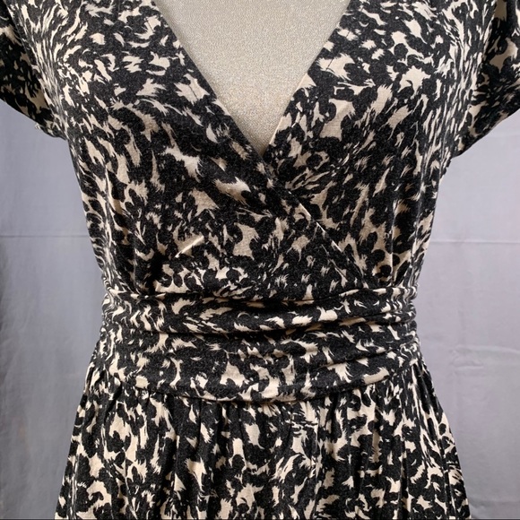 Express Animal Print Short Sleeve Top (M) - Picture 4 of 16